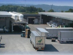 城東運輸倉庫株式会社